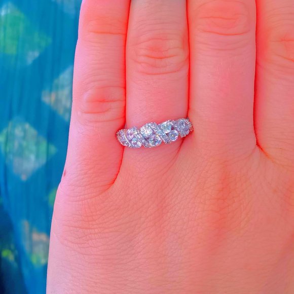 Sterling Silver Cubic Zirconia Cluster Twist Band Ring *NEW* - Picture 9 of 16